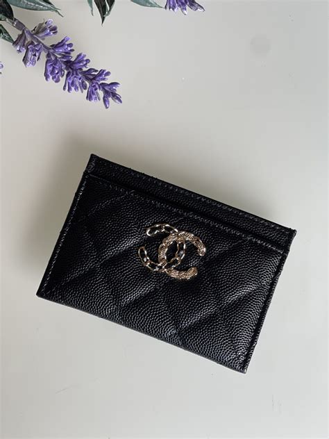 Chanel caviar credit card case